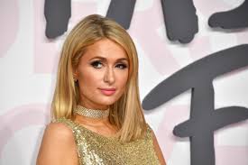 Paris hilton's boyfriend hits a paparazzo at boa restaurant in west hollywood, california. The Life Size Self Portrait Paris Hilton Gave To Her Boyfriend Was Apparently A Nod To Schitt S Creek Vanity Fair