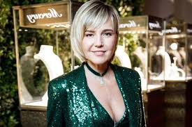 Дочь и сын стали жаловаться на здоровье. Yuliya Bordovskih Zakazat Na Korporativ Novyj God Svadbu Den Goroda