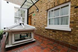 Ook oxford street en marble arch liggen binnen 2 km afstand. Reception Picture Of Days Inn By Wyndham London Hyde Park Tripadvisor