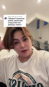 New Hacker Director Vivian