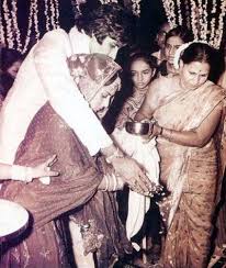 Amitabh Bachchan And Jaya Bhaduri Bollywood Wedding Wedding Photo Albums Bollywood