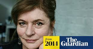 Julia Quick's Instagram, Twitter & Facebook