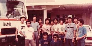 Diskusi dengan pak jokowi bersama anak muda jakarta di kediaman ibu dr. 7 Potret Lawas Presiden Joko Widodo Masa Remajanya Curi Perhatian Merdeka Com