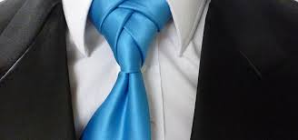 How to tie full windsor knot. How To An Eldredge Knot For Your Necktie Animated Guide Fashion Wonderhowto