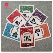 Los juegos de mesa son actividades lúdicas que se utilizan tanto dentro como fuera del ámbito escolar, puesto que cumplen funciones de ayuda de este modo un juego de mesa puede estimular Dibujando Caricaturas Con Pick And Draw Aprendizaje Divertido Dibujos Dibujar Caricaturas Y Caricaturas