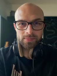 Hello everyone!! I'm a local singer/songwriter and I run a Vocal coaching  business located at the Boat Museum. I want to introduce myself to those I  don't already know and tell you