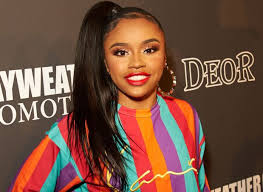 Floyd mayweather is speaking out for the first time since his daughter yaya mayweather's arrest while hitting the gym with his son. Floyd Mayweather Confirms Daughter Is Pregnant By Nba Youngboy Madamenoire