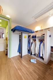 C'est le défi relevé à paris par l'atelier ceben, transformer une ancienne chambre de bonne de 10m² sous les toits en un studio design confortable. Chambre De 10m2 Multifonction Un Amenagement Malin