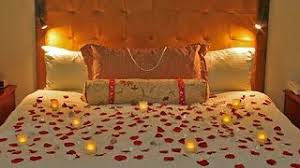 تصميم المنزل الحديث فكرة غرفة نوم رومانسية ليلة الزفاف