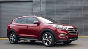 For full details such as dimensions, cargo capacity, suspension, colors, and brakes, click on a specific tucson trim. Hyundai Tucson 2016 2 0 Crdi 136hp 4x4 Tecno Technical Specs Dimensions