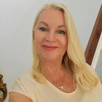 20+ "Iris Rubin" profiles