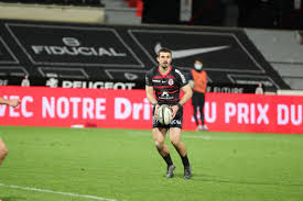 Rugby world cup 2019 thomas ramos, who left the world cup last week due to an ankle injury, could line up in the top 14 this weekend view all thomas ramos news thomas ramos, who last week was replaced in france's rugby world cup squad because of injury, is set to be named to play for stade toulousian against castres olympique on saturday. Le Toulousain Thomas Ramos Absent Trois Semaines Et Forfait Avec Les Bleus L Equipe