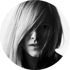 Scotland for me is a harsh, cold and bitter place. Alexander Mcqueen Provokant Auffallend Und Brillant Unger Fashion Com