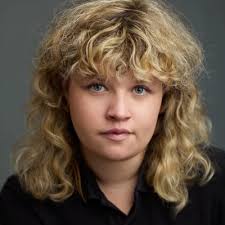 Gracie Lowe (@GracieMLowe)