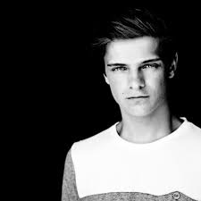 Stream James Cuesta music