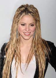4 Stylish Shakira Hairstyles Popular Haircuts Shakira Hair Current Hair Styles Long Hair Styles