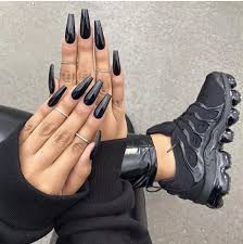 Black Acrylic Nails Coffin Designs 31 Acrylic Nail Coffin Designs 26 Black Acrylic Nails Black Nails Black Coffin Nails