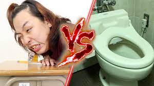 絶対に学校のトイレでうんこしたくない小学生vs便意 - YouTube