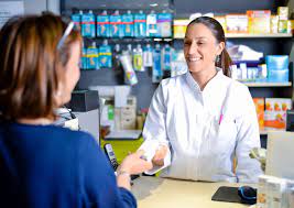 Pharmacist Assistant: What Is It? And How To Become One? | Ziprecruiter