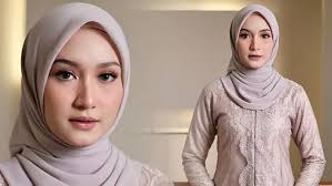 Raja Kamboja Norodom Sihanouk Turun Takhta