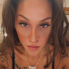 Cass (@cassrotundo) • Threads, Say more