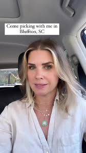 Come shopping with me for vintage furniture in Bluffton SC!