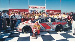 Al doilea loc ar fi cel mai bun final al carierei lui mike wallace în nascar cupa winston. Andrew On Twitter 20 Years Ago Today Terry Labonte Won The 1996 First Union 400 Savethespeedway Nascar Winston Cup Race 1 765 Https T Co Lhqjaz8fi0