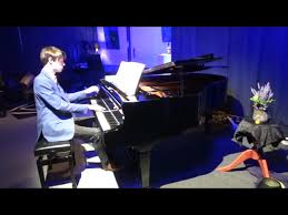 🎶 Lunchtime Concert: Gabriel Baird