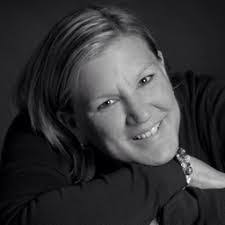 Annette Nolte's Instagram, Twitter & Facebook