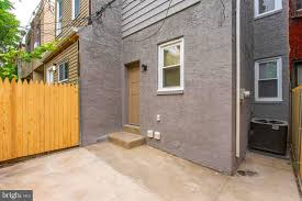 The airlite fabric is 50% lighter than our pocket towel™. 2518 N Gratz Street Philadelphia Pa Listing In Parkbench Community Parkbench