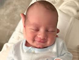 💙 Nash Beau Russo Taylor 👩‍🍼 7lb 10oz. Michelle went unmedicated again,  paced around the room, gripped her stress comb, airpods in, and knocked it  out of the park. So excited that