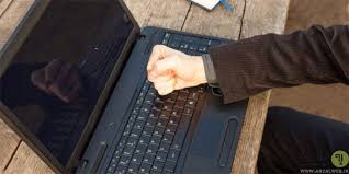 4 روش رفع مشکل نمایش صفحه سیاه هنگام بالا آمدن و شروع ویندوز - انزل وب