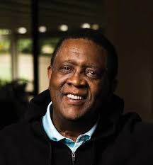 Bill Cartwright with Mike Hall