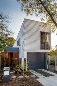 This hope epitomizes a modern suburban style but it also makes a bold statement with its innovative ideas. Sussex Street House Steel And Timber Framed Modern Suburban Home