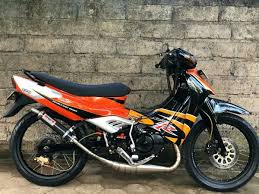 Terlahir dari pengembangan suzuki rg sport. Jual Knalpot Satria 2 Tak Lumba Hiu Dhanz Racing Rl 1 Kolong Tengah Stainless Silincer Karbon Model Aitech Di Lapak Dhanz Racing Performance Bukalapak