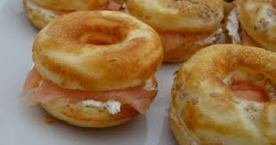 Recettes De Donuts Sales Des Idees De Recettes Faciles Et Originales Recette Recette Donuts Recette Idee Recette Facile