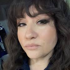 Corina Ponce's Instagram, Twitter & Facebook