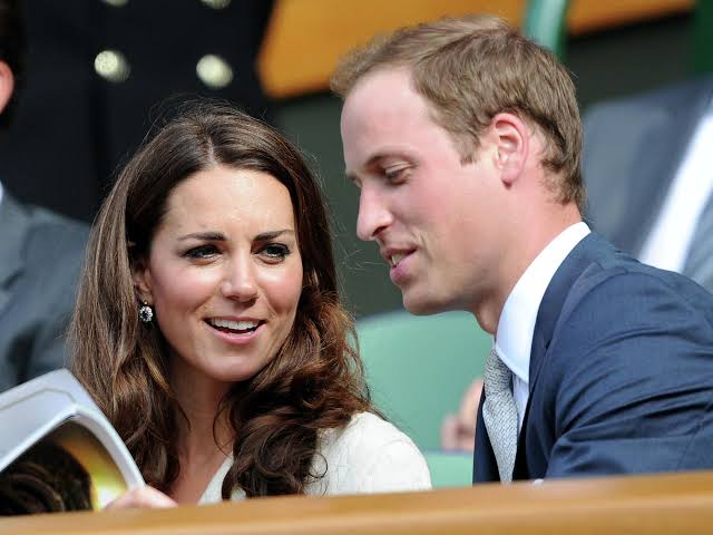 Hoàng tử William và Kate Middleton cân nhắc việc từ bỏ tước vị hoàng gia -  09.05.2022, Sputnik Việt Nam