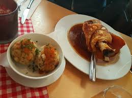 50 g di panna (min. Stinco Con Polpette Di Pane Alla Birra Picture Of Paulaner Am Alten Postplatz Stuttgart Tripadvisor