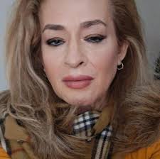 How many people can I bring to my oath ceremony?