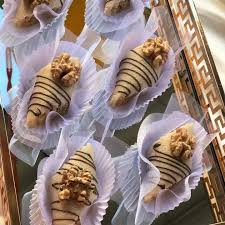 Gateau eid gateau sec algérien recette gateau gâteaux et desserts bredele viennoiserie recettes sucrées des biscuits secs très délicieux et facile à préparer et si vous aimez le goût du miel qui a remplacé le sucre, alors la · ghribia el warka gateau algerien 2016 bonjour tout le monde, voila. Tcharek Ariane Samira Tv