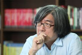 詹宏志简介、简历及介绍： 詹宏志（1956年3月12日－），出生于台湾南投县草屯镇。台湾著名作家、编辑、出版人及电影人。 pchome online网路家庭出版集团和城邦文化创办人。 曾任台湾许多出版及资. è©¹å®å¿— é‚£äº›è©¦åœ–è¦å¹«ä¾¯å­è³¢çš„ è½ä¾†éƒ½åƒè¦æ¶ˆæ»…ä»– å¤©ä¸‹é›œèªŒ