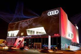Dunyanin En Buyuk Audi Showroom U Dubai De Acildi Luks Yasam Haberleri Evler Otomobiller Yatlar By Blog Nobleandroyal Com Audi Dubai Showroom