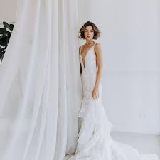 Hope X Page On Instagram Beautiful Birdie By Watters She S A Stunner By Tillyclifford Watters Brides Watters Wedding Gown Colorful Dresses