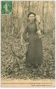 Une battue au sanglier organisée en pleine ville. 27 Breteuil Chasse A Courre En Foret La Reinre Des Landes Avec Cerf Vers 1915