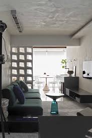 Para la sala de tv moderna primeramente tienes que tener en cuenta las dimensiones de dicho ambiente, siempre debes buscar que todo el espacio de la sala de tv luzca también es importante que una sala de tv moderna cuente con muebles que se ajusten perfectamente al estilo, el espacio. Sala De Tv Pequena 60 Ideias Incriveis Para Voce Se Inspirar Agora Ideias Decor