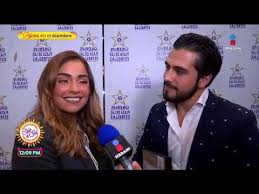 Kolumbianischer soziologe, musikethnologe und folklorist. Andres Tovar Y Claudia Martin Develaron La Placa De Sus Huellas Sale El Sol Youtube
