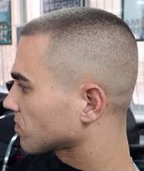 Si vous songez à avoir une coupe de cheveux militaire il ne faut pas forcément avoir quelque chose de rude et de difficile à regarder. 8 Meilleures Idees Sur Coupe Militaire Coupe Cheveux Homme Cheveux Homme Coupe Homme Court