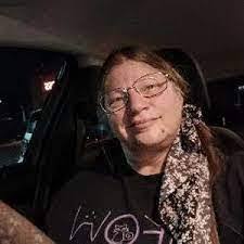 Amanda Hubbs's Instagram, Twitter & Facebook