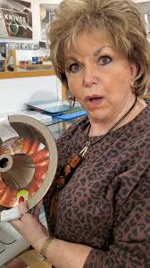 Never a dull moment shopping with mom 😁